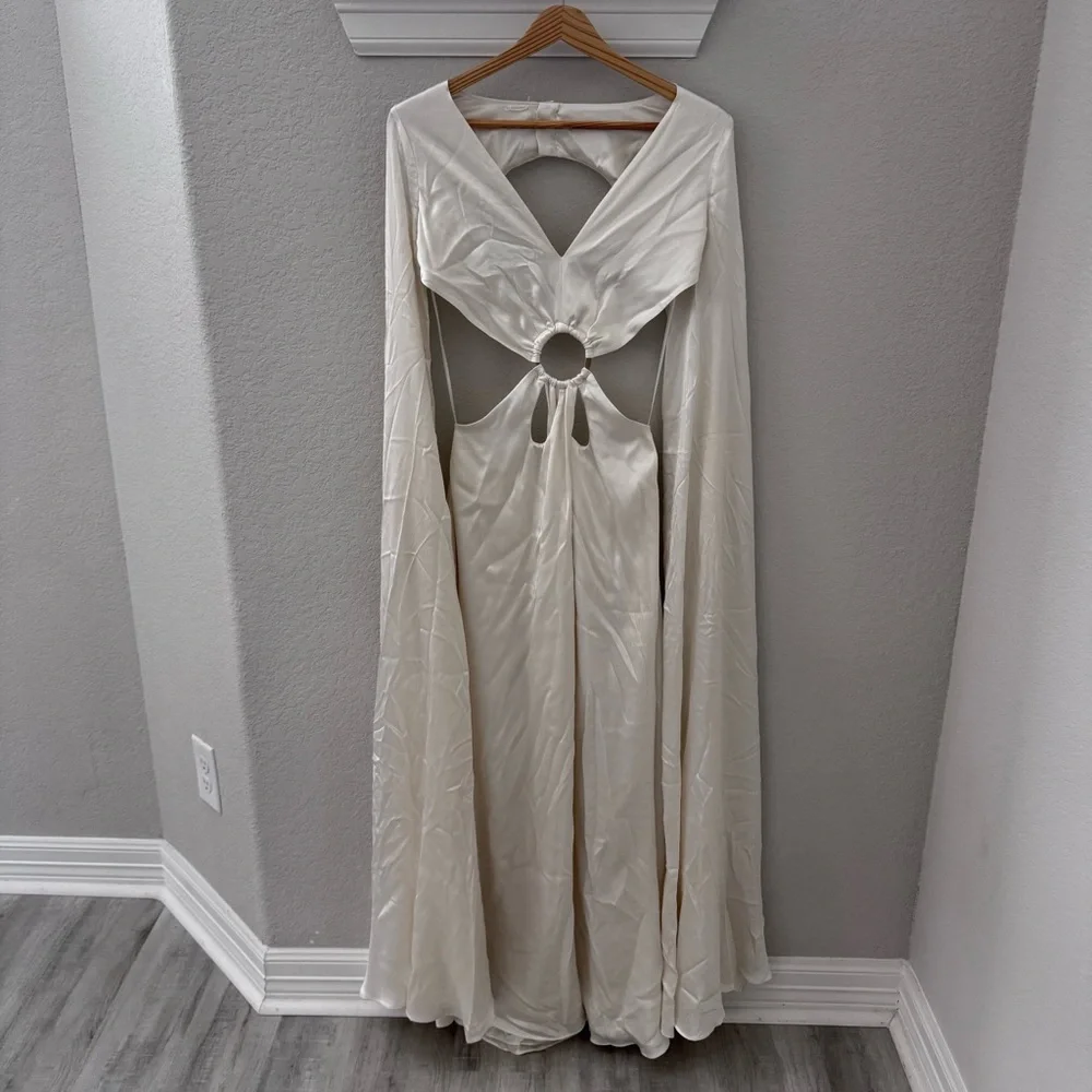 cult gaia XS Ivory Long Sleeve Cutout Maxi Jasmin Dress - Picture 2 of 12